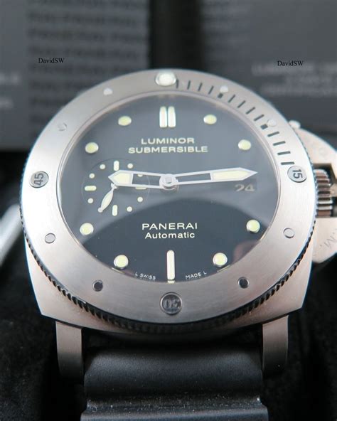 panerai pam 305 luminor submersible|Panerai pam 305.